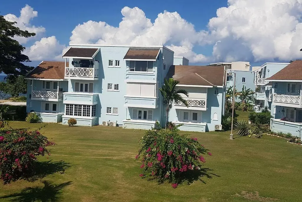 شقة Palm Point Villa Negril - Townhouse Steps From The Beach!