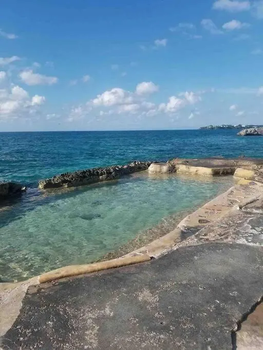 Palm Point Villa Negril - Townhouse Steps From The Beach! شقة
